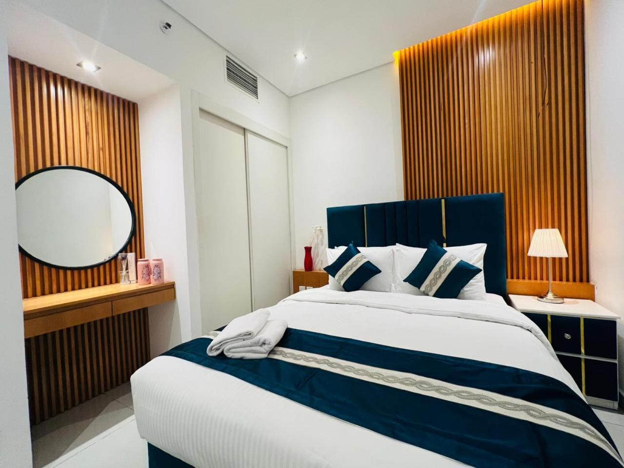 High Floor With City Skyline & Burj Khalifa View 3 Bedroom Unit Marina Dubai Eksteriør billede