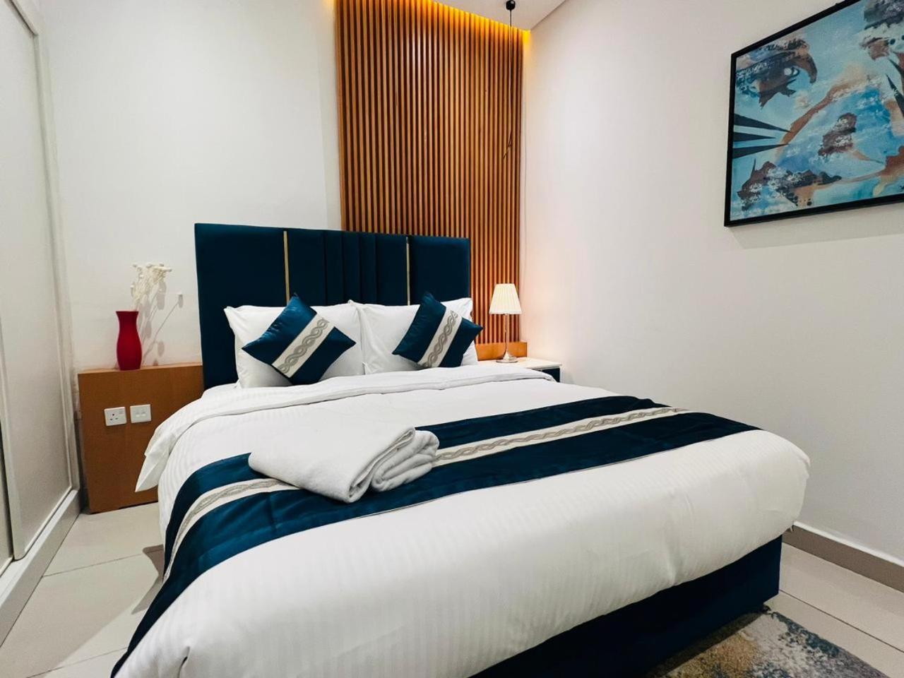 High Floor With City Skyline & Burj Khalifa View 3 Bedroom Unit Marina Dubai Eksteriør billede